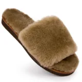 Kapeć IRE SHOES KFG24-215 — wełniana wkładka i szeroki brązowy pas widziane z góry
