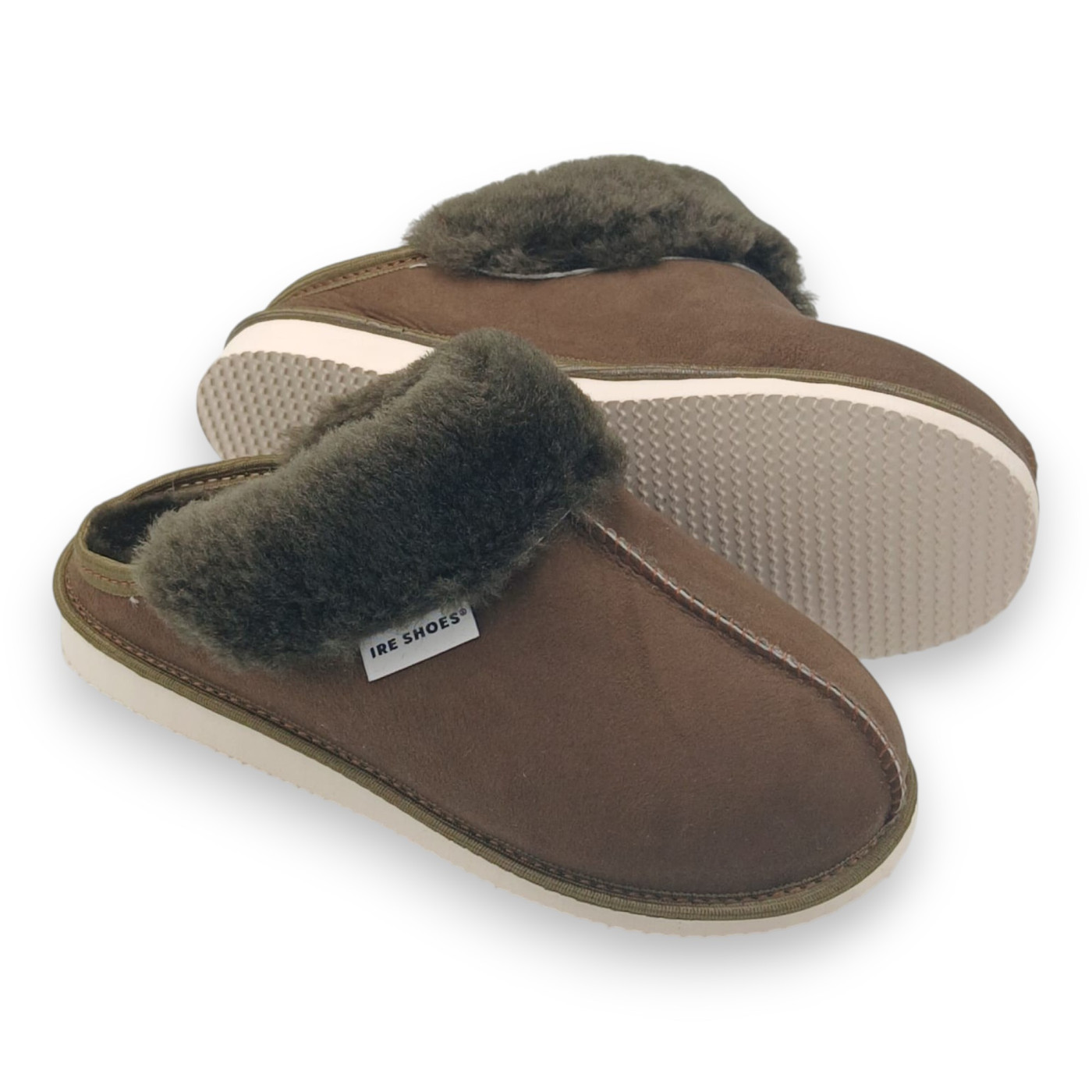 Kapcie IRE SHOES KDGzP25-246 z ciemnym kołnierzem — cholewka i jasny spód podeszwy