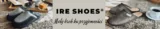 Baner IRE SHOES z hasłem Mały krok ku przyjemności i zdjęciami szarych kapci obok filiżanek