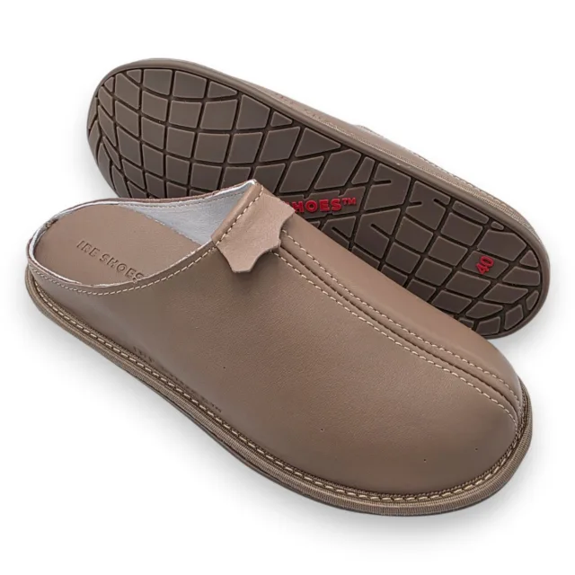 Kapcie IRE SHOES KDLPvc-277 — zabudowany przód i widok spodu drugiego kapcia