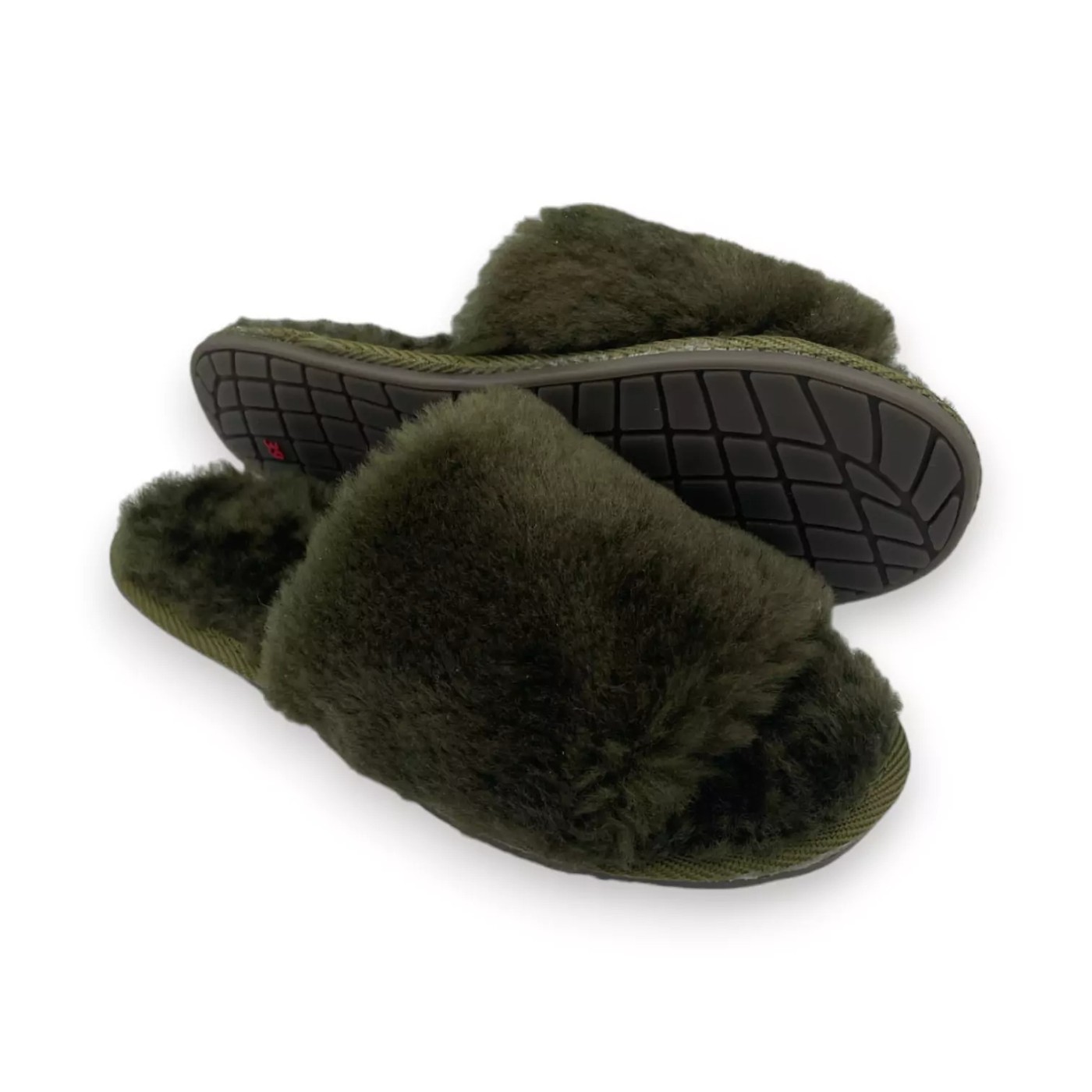 Kapcie khaki IRE SHOES KFPVC24-197 z puszystym wierzchem — para i widok ciemnego spodu podeszwy