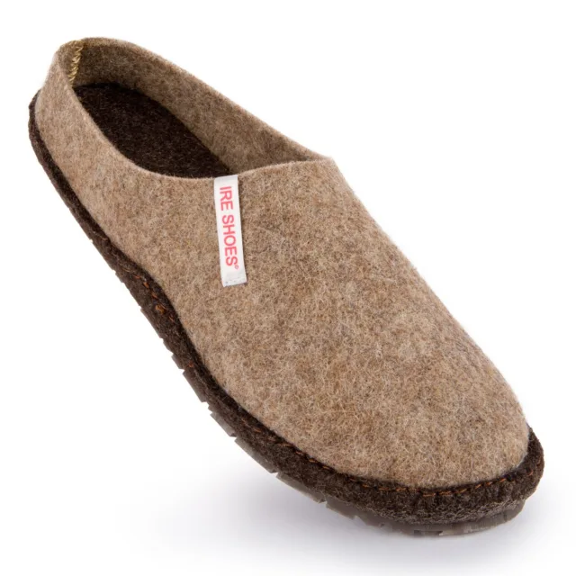Beżowy kapeć KFPVC24-211 z góry i przodu z białą metką IRE SHOES
