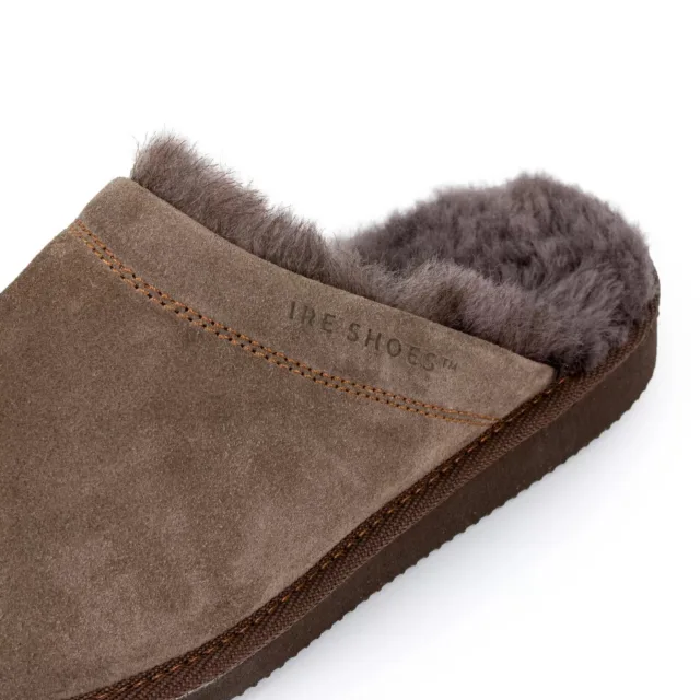 Tłoczenie IRE SHOES, brązowe przeszycie i wełniane wnętrze KDW2235/20-132